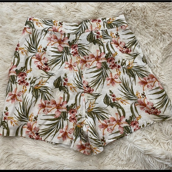 NWOT‼️ Abercrombie & Fitch High-Waisted Shorts - Picture 5 of 5